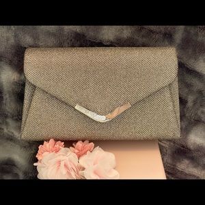 incognito clutch flask